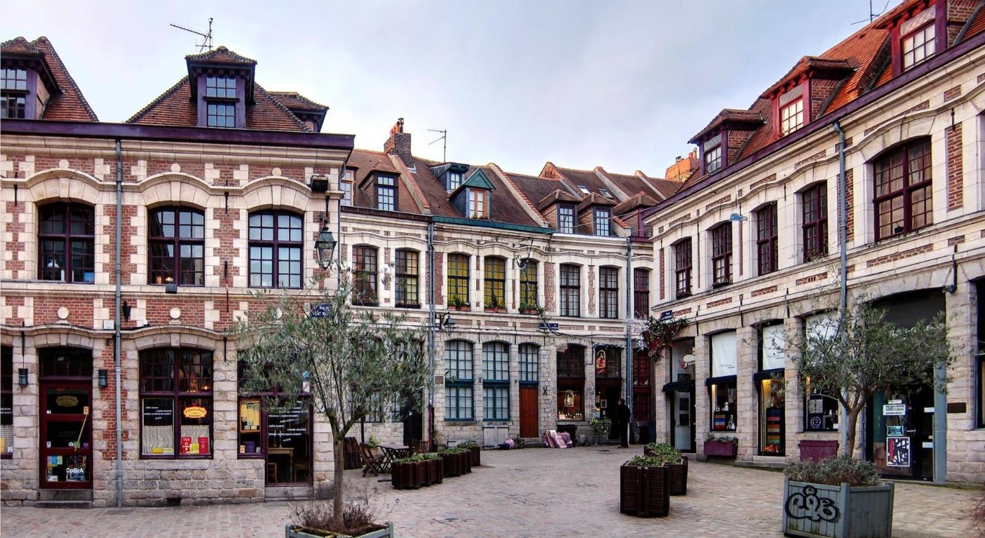 Old - Lovely Typical Apartment! *
